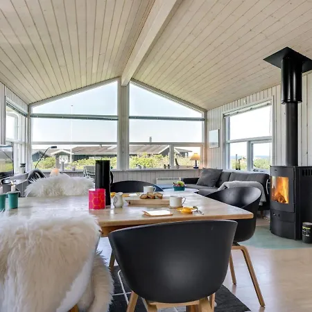 Holiday home Marjanna - 350m From The Sea In Nw Jutland By Interhome