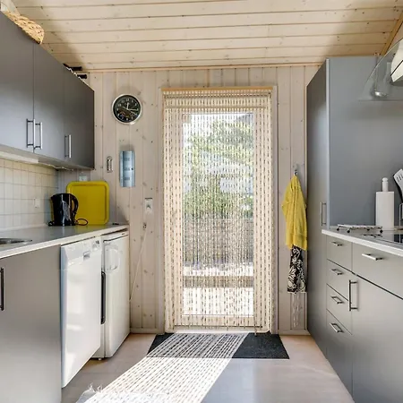 Marjanna - 350m From The Sea By Interhome